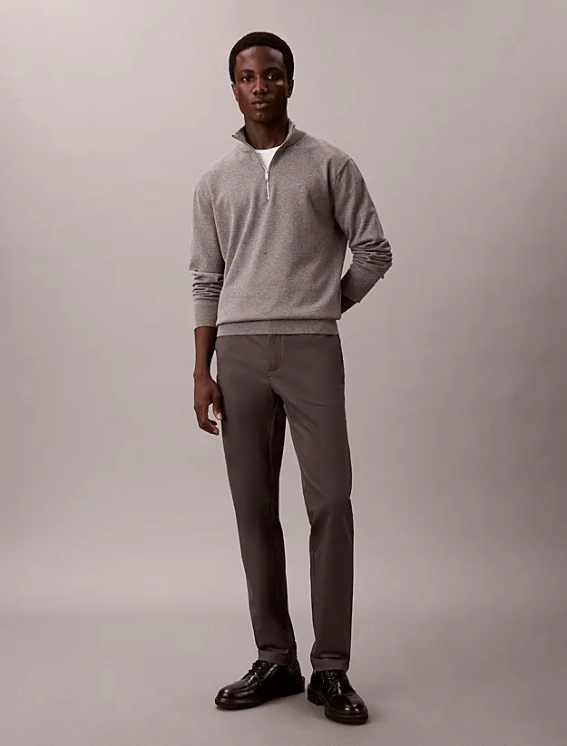 Chino Παντελόνι Calvin Klein σε Slim Γραμμή από Σατέν